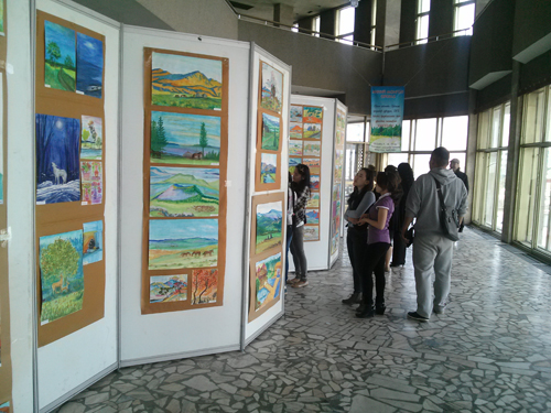 “Уран бийр” дугуйлангийн хүүхдүүд их, дээд сургуульд элсэх урилга авчээ